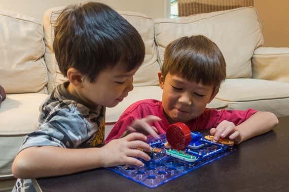 Learning Toys and STEM Toys We Love 1 learning toys lowres 01536