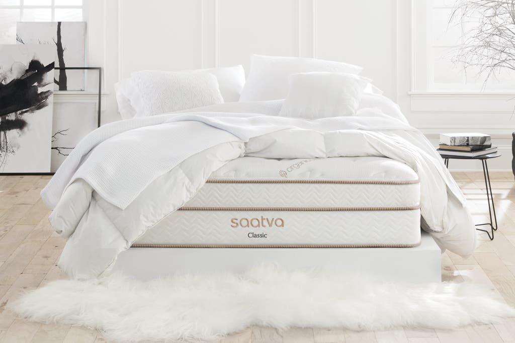 saatvamattresses 2048px saatvaclassicwhiteroom